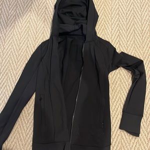 Lululemon long yoga top black size 2